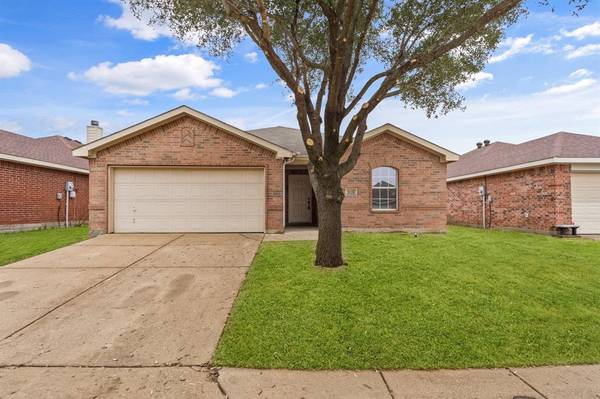 2828 Lonesome Dove Lane, Dallas, TX 75237