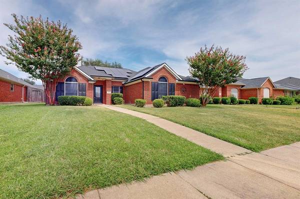 1720 Willow Creek, Mesquite, TX 75181