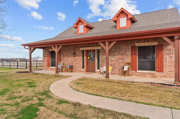 4040 Austin Circle, Sanger, TX 76266