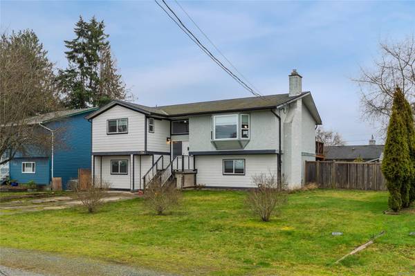 726 Nanoose Ave, Parksville, BC V9P 1E9