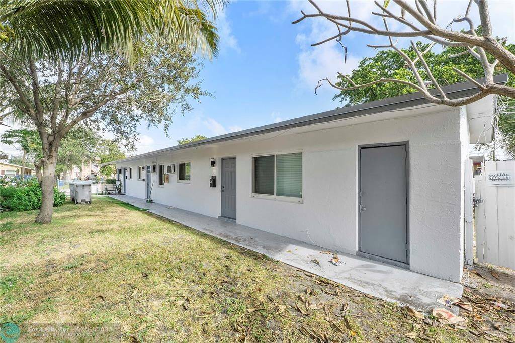 Pompano Beach, FL 33060,332 SW 2nd Pl