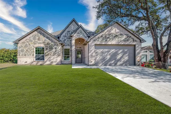 282 Autumn Wood Trail, Gun Barrel City, TX 75156