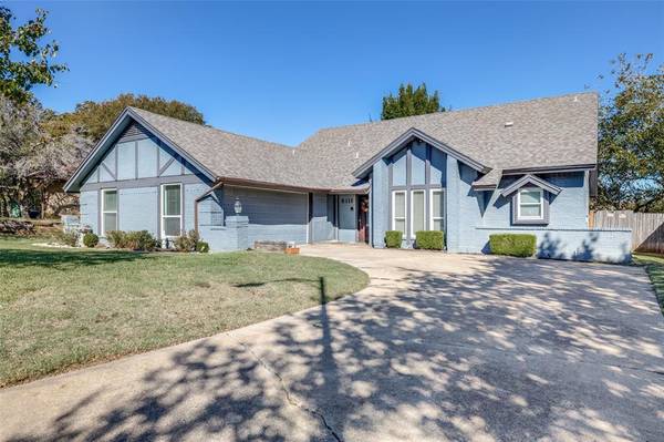 Arlington, TX 76017,5111 Misty Wood Drive