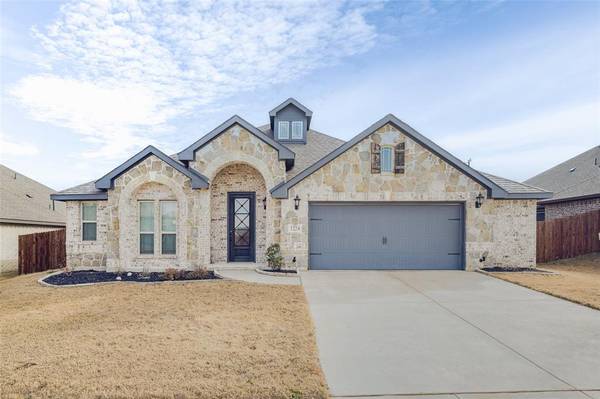 3224 Rosewood Drive, Glenn Heights, TX 75154