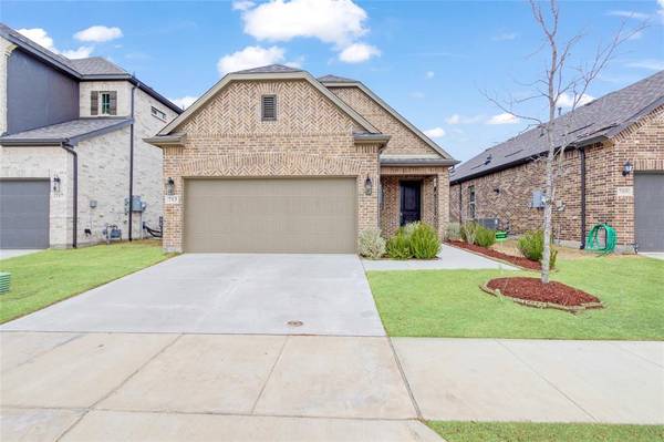 713 Caroline Drive, Celina, TX 75009