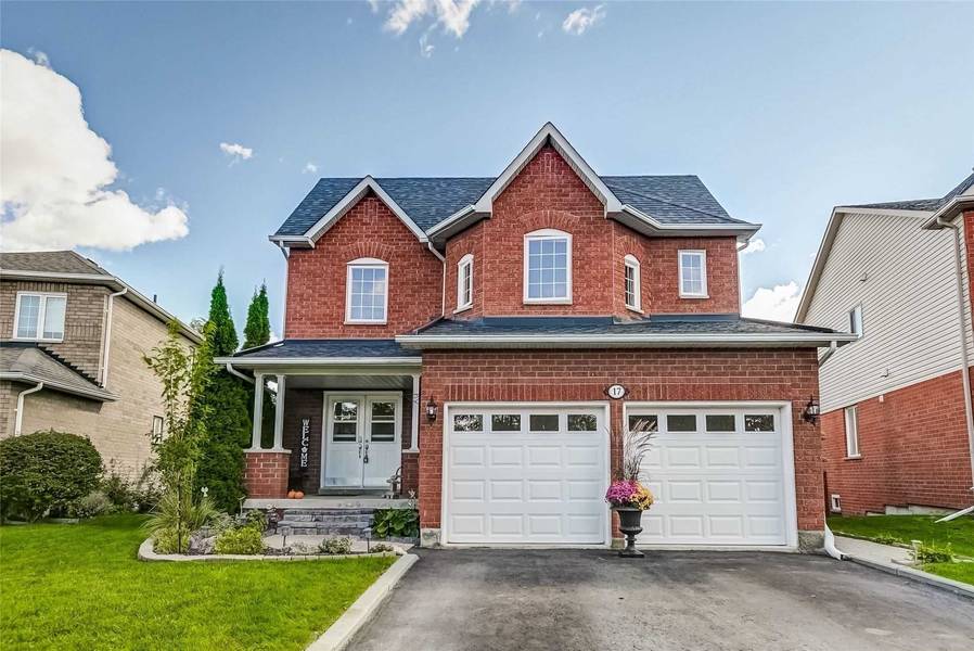 17 Dart CT, Clarington, ON L1C 5C7