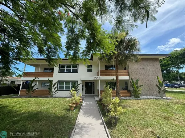 2200 NE 173rd Street, North Miami Beach, FL 33160