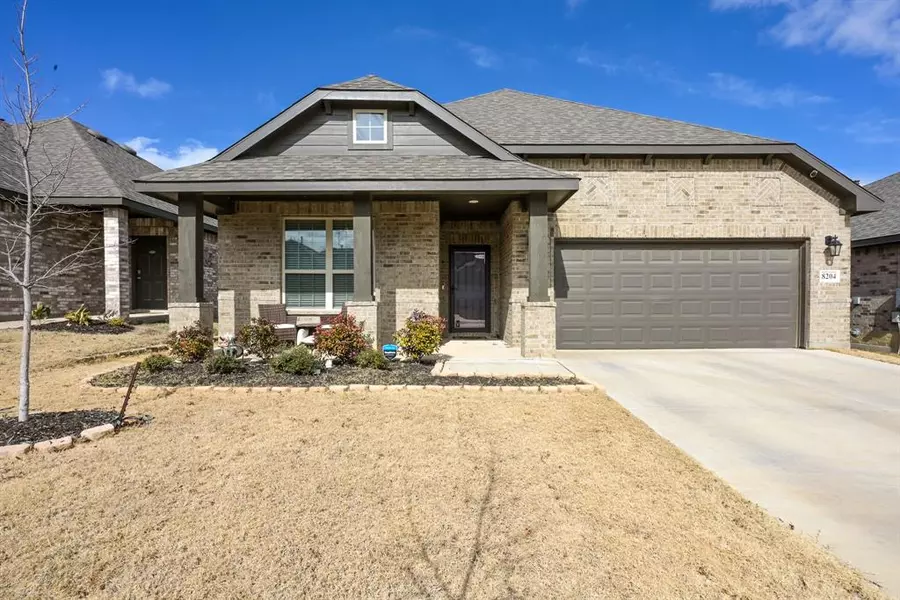 8204 Cheetah Path, Godley, TX 76044