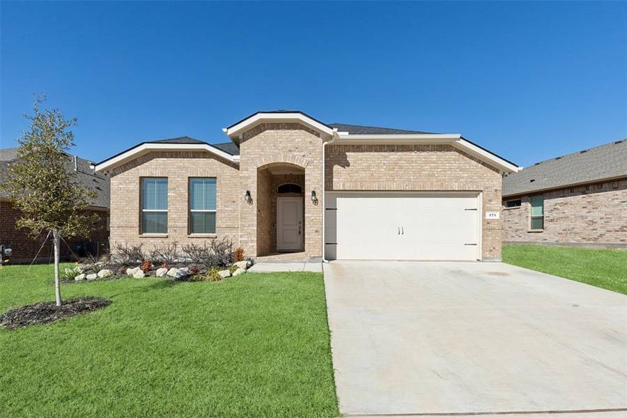 171 Tanager Drive, Rhome, TX 76078