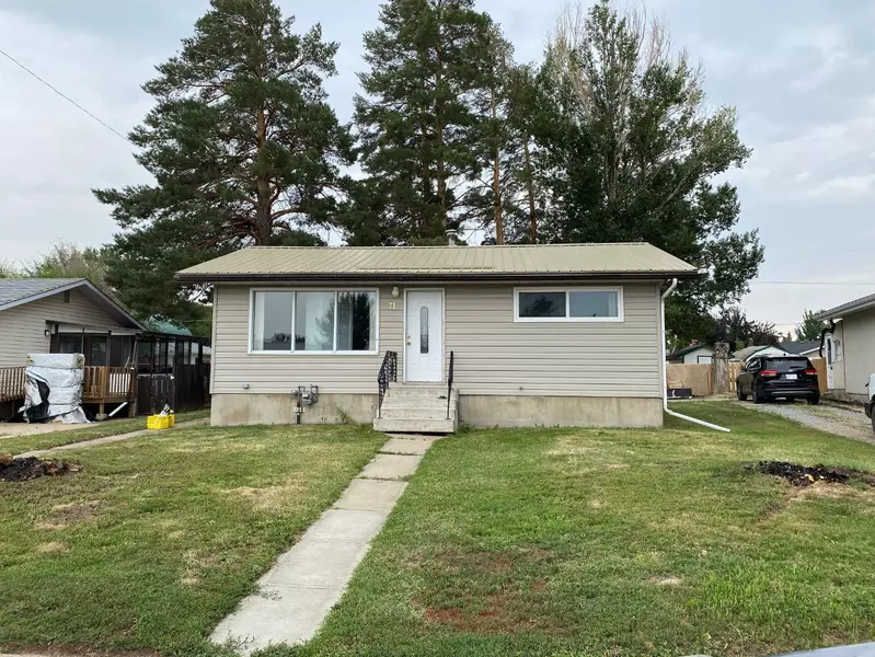 71 Spruce AVE, Brooks, AB T1R 0A5