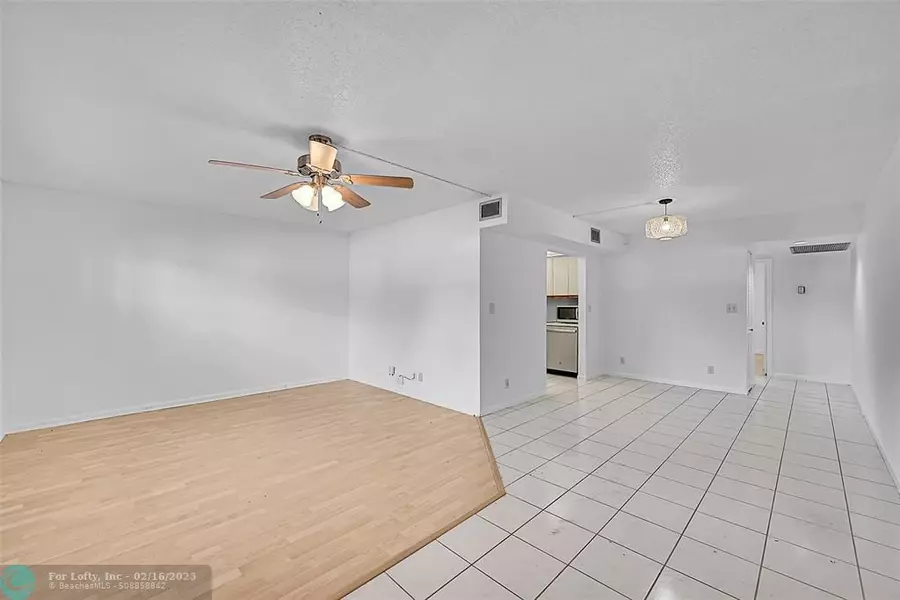 3303 Aruba Way  #J1, Coconut Creek, FL 33066