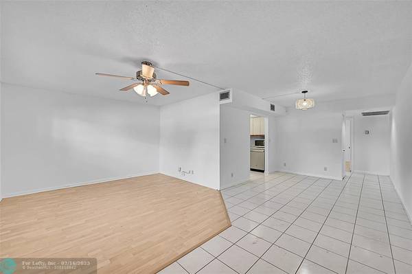 3303 Aruba Way  #J1, Coconut Creek, FL 33066