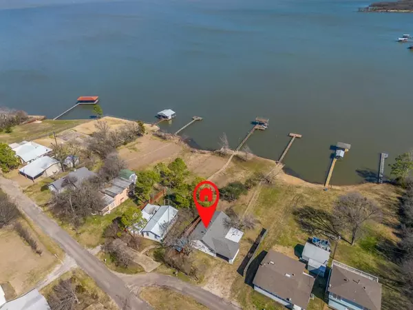 408 Bella Vista Drive, West Tawakoni, TX 75474