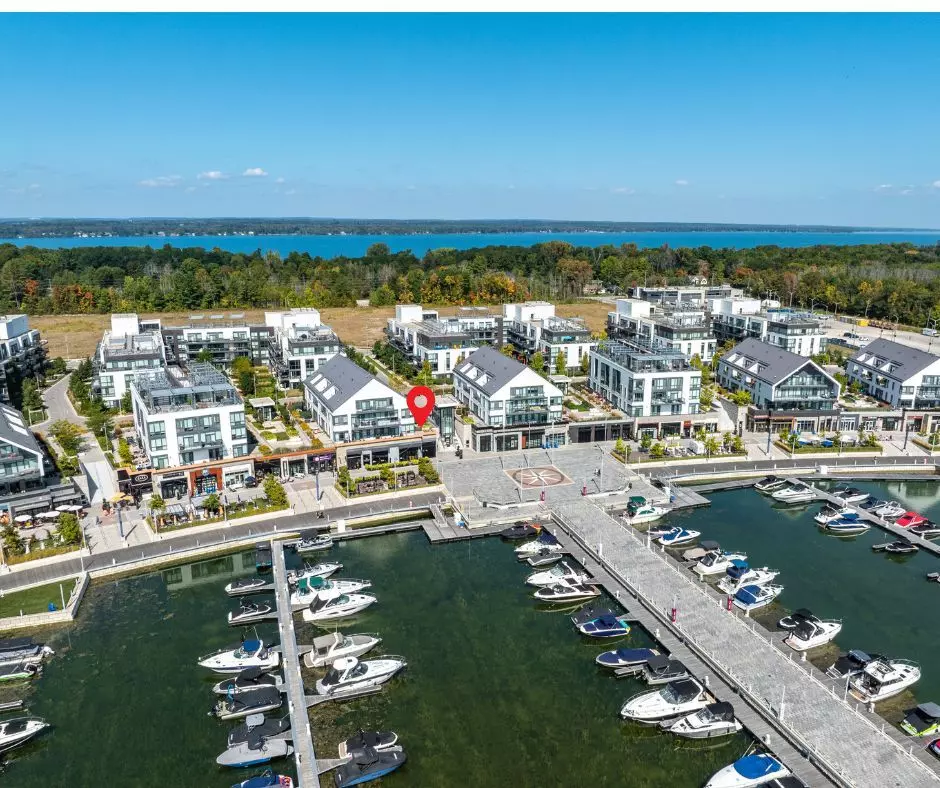 Innisfil, ON L9S 0M4,289 Broward WAY #73