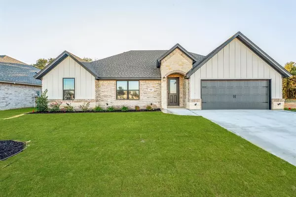 Tolar, TX 76476,523 Calla Lily Way