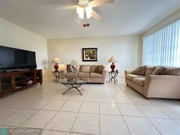 Deerfield Beach, FL 33442,28 Markham B  #28