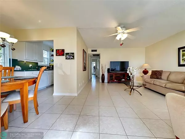 Deerfield Beach, FL 33442,28 Markham B  #28