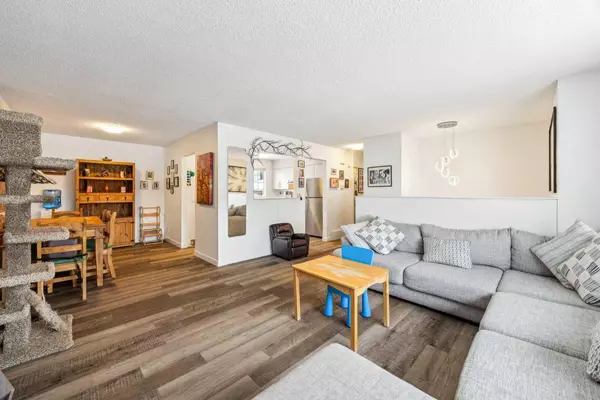 Calgary, AB T2A 4K7,6228 5 AVE Southeast