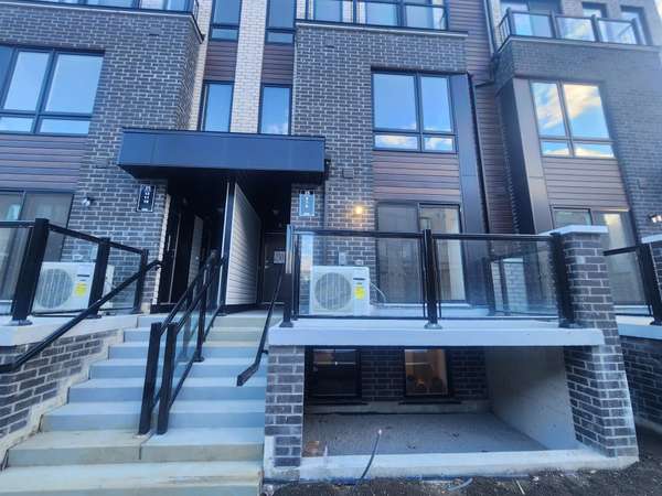 25 Priya LN #6, Toronto E11, ON M1B 1E7