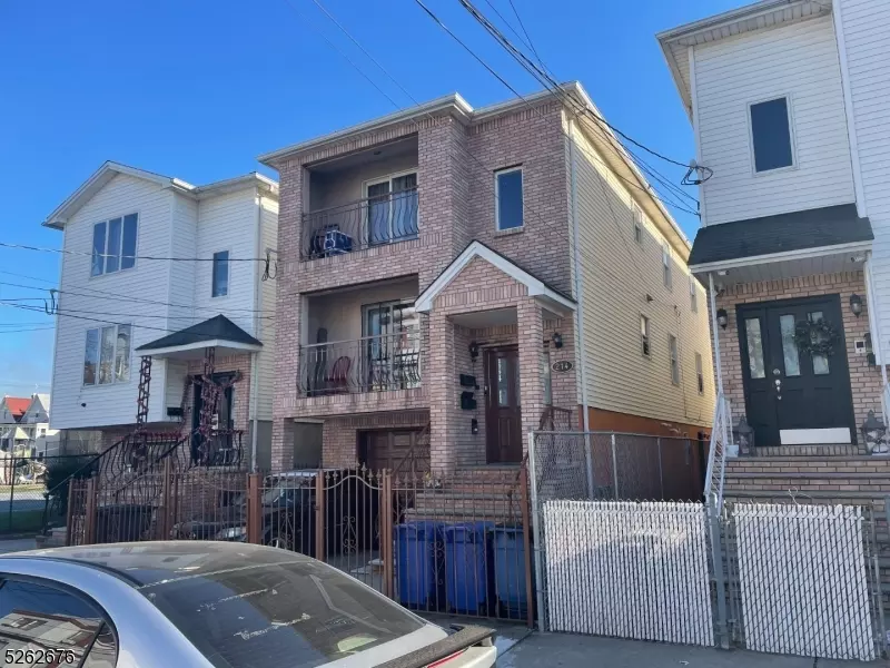 214 Florida St, Elizabeth City, NJ 07206