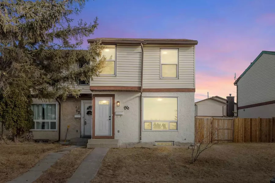 96 Abergale WAY Northeast, Calgary, AB T2A6H7