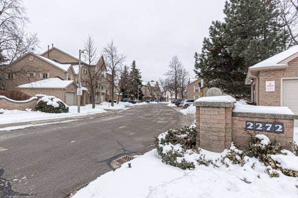 2272 Mowat AVE #76, Oakville, ON L6H 5L8