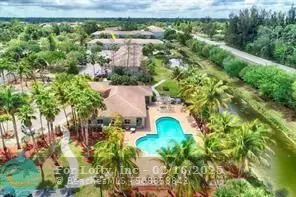 Royal Palm Beach, FL 33411,350 Crestwood Circle  #105