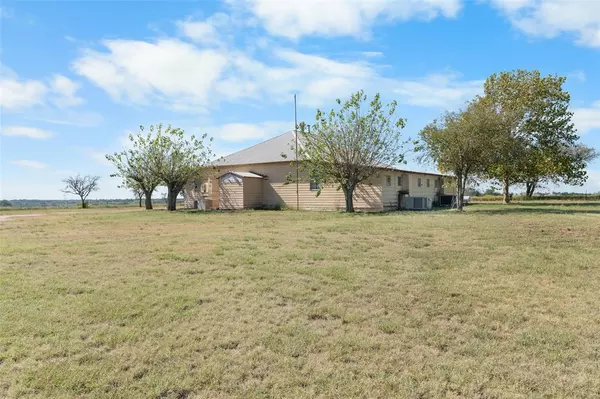 Clifton, TX 76634,1145 County Road 3405