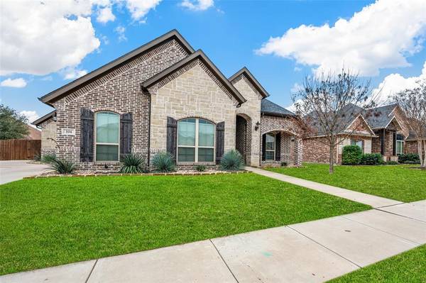 Waxahachie, TX 75165,104 Peyton Place