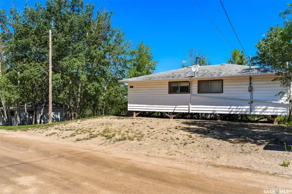 Buena Vista, SK S4V 1B3,270 & 298 Woodland AVENUE