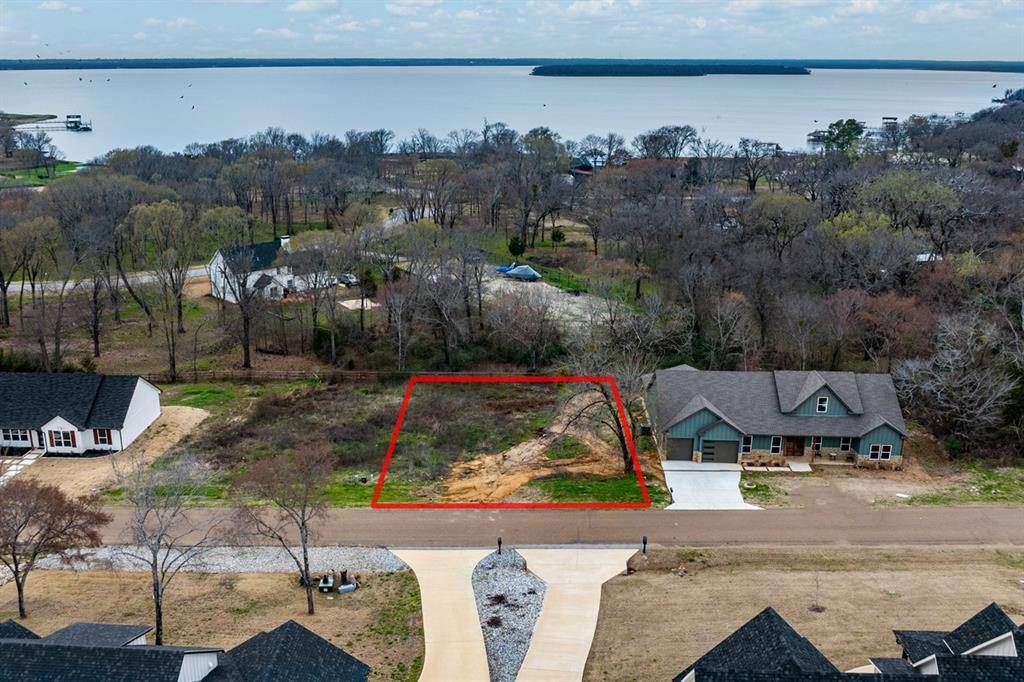 202 Splitrail Drive, Mabank, TX 75143