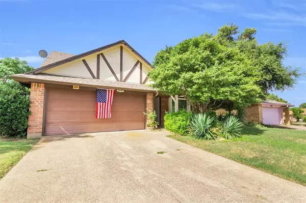 3909 Wendover Drive, Fort Worth, TX 76133