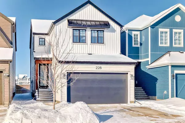 228 Lavender MNR Southeast, Calgary, AB T3S 0G8