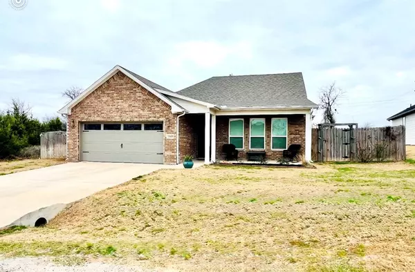 5549 Mesa Loop, Granbury, TX 76048