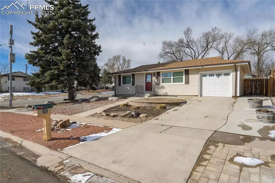 702 Kingsley DR, Colorado Springs, CO 80909