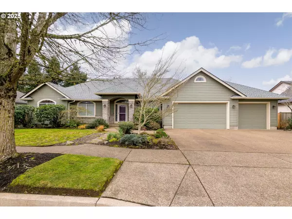 2910 GRAND CAYMAN DR, Eugene, OR 97408