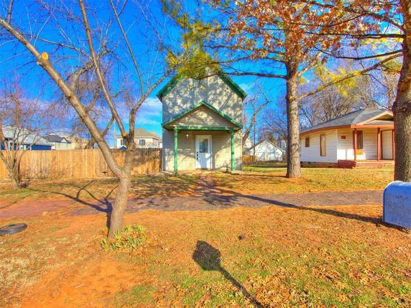 408 E Springer Avenue, Guthrie, OK 73044