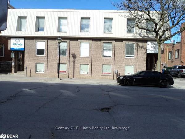 10 Peter ST N #102, Orillia, ON L3V 4Y7