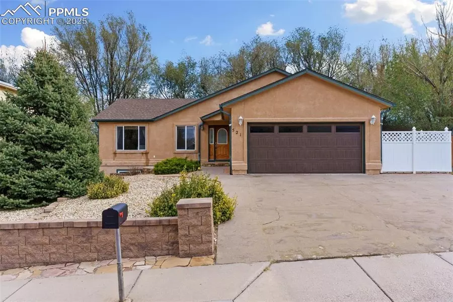 521 Autumn PL, Fountain, CO 80817