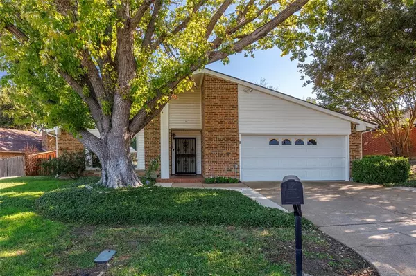 3813 Misty Meadow Drive, Fort Worth, TX 76133