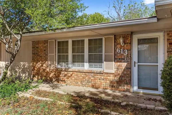 Bowie, TX 76230,613 Pillar Street