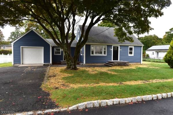 8 Spruce St, Mine Hill Twp., NJ 07803