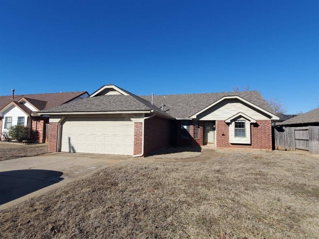1121 NE 8th Street, Moore, OK 73160