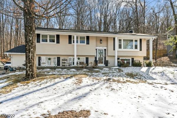 14 Colby Dr, Byram Twp., NJ 07821