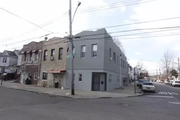 Queens Village, NY 11429,99-02 212th ST