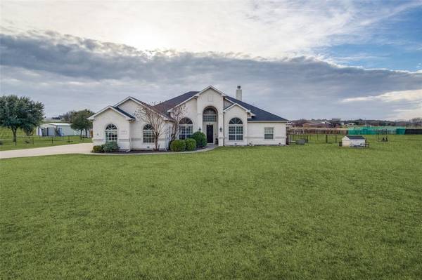 169 S Bear Creek Lane, Cresson, TX 76035