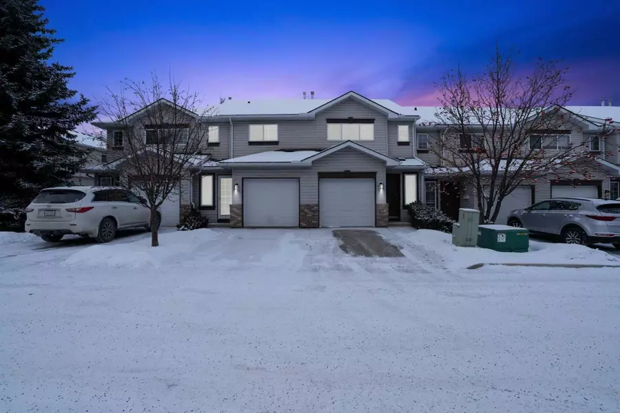 105 Somervale PARK Southwest, Calgary, AB T2Y 3J4