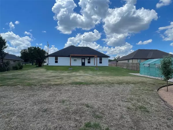 Granbury, TX 76048,2813 Catfish Court