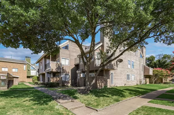 Dallas, TX 75243,9835 Walnut Street #106