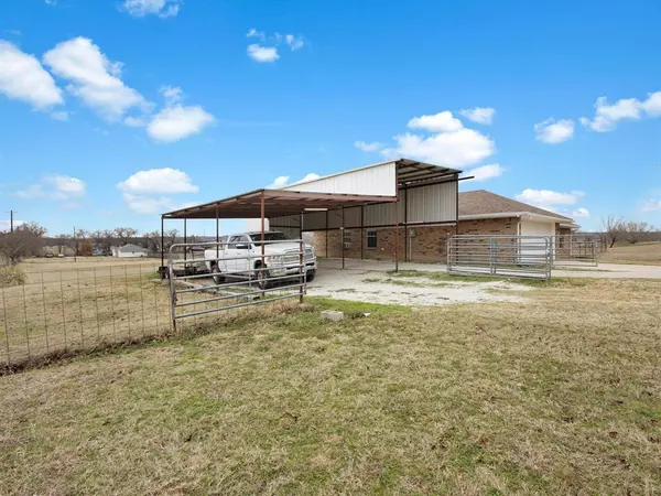 Springtown, TX 76082,103 Meadow Brook Court